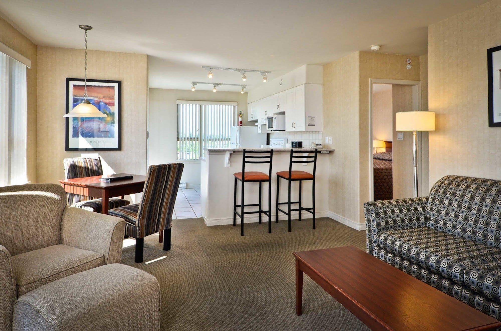 Sandman Suites Surrey - Guildford Exterior foto
